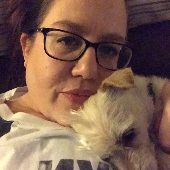 Meet your Posher, Julie - Picture 1 of 1